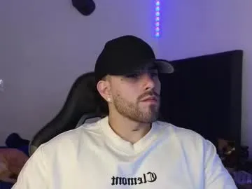 ades_lowe from Chaturbate