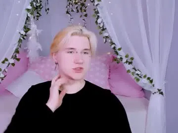 adrian_eliss from Chaturbate