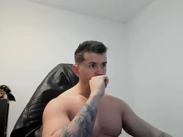 alphagodleatherking92 from Chaturbate