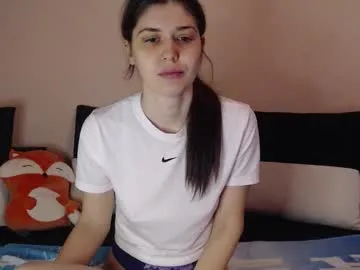 ambersweetiee from Chaturbate