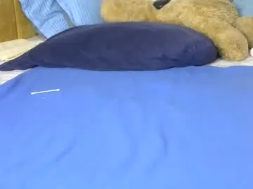 aprill202 from Chaturbate