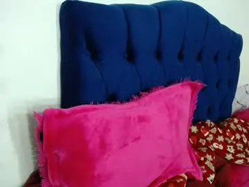 ari_coohachelaa from Chaturbate