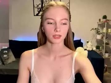 Join slutty escort Autumnroginson autumnroginson from Chaturbate