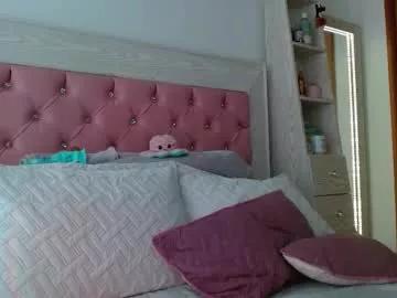 Checkout Ayleen_m, she wants to masturbate for you ayleen_m from Chaturbate