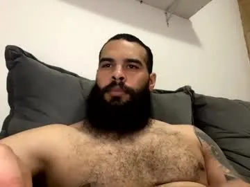 beardmax from Chaturbate
