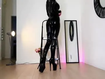 beatrix_rich from Chaturbate