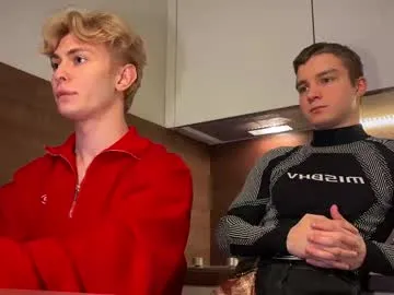 Bicurious hotness: Ben_harmon gets nude while fondling her cherry on camera ben_harmon from Chaturbate