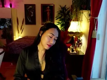 bianca_transpinay from Chaturbate