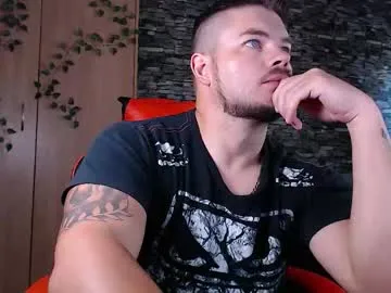 blueeyeboy0 from Chaturbate