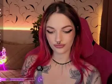 bratziedarsie from Chaturbate