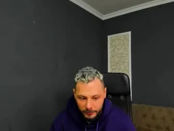 brianhunts from Chaturbate