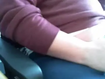 cadebou from Chaturbate