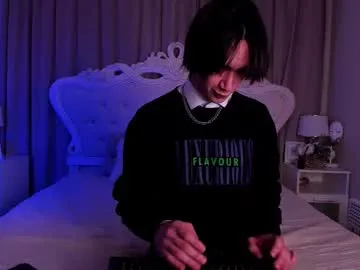 Try 21 years old calvinowens from Chaturbate calvinowens from Chaturbate