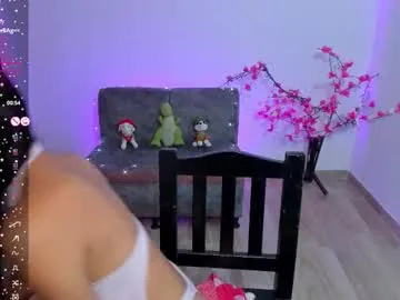 camila_harperr from Chaturbate