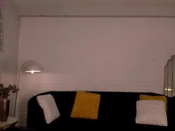 Slutty joy with the natural Carolinegrace_ from Chaturbate getting naked on webcam carolinegrace_ from Chaturbate