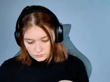 chillsnail_bro from Chaturbate