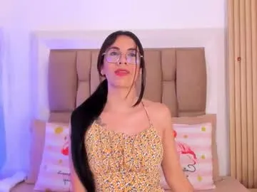 clarisse28 from Chaturbate