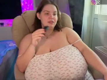 Chaturbate's Courteous_raspberrrry - fetish adult cam slut to vitalize all your fantasies courteous_raspberrrry from Chaturbate