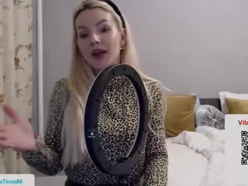 cris_tinne from Chaturbate