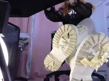 cruel_siren from Chaturbate