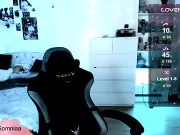 crystalsomnia from Chaturbate