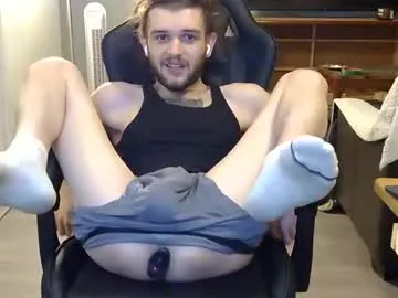 curiouss25 from Chaturbate