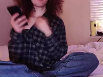 curlydelicious from Chaturbate