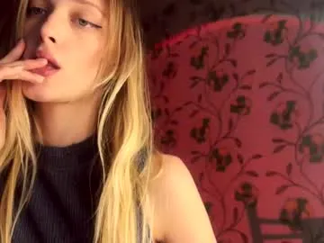 darlingdarinka from Chaturbate