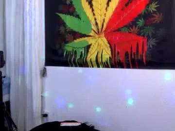 dathroatbunny from Chaturbate