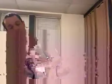 dave875126 from Chaturbate