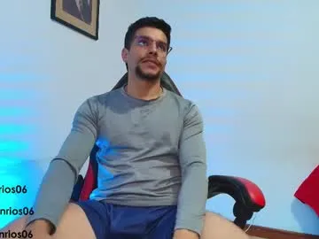 deconrios from Chaturbate