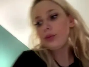 destinydiamondd from Chaturbate