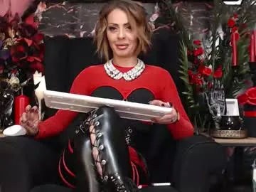 dominatrixeve from Chaturbate