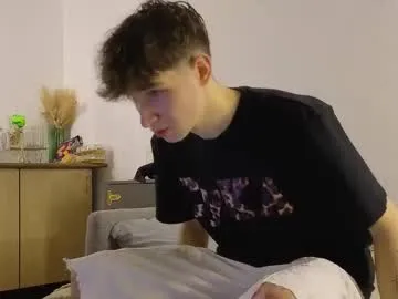 drinklinov from Chaturbate