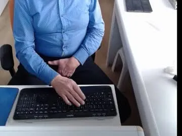 dutchpornking2 from Chaturbate