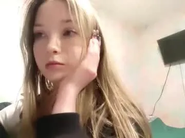 elaynecinco from Chaturbate