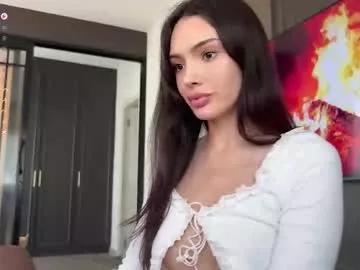 elisonnina from Chaturbate