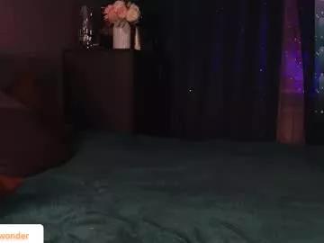 elliswonder from Chaturbate