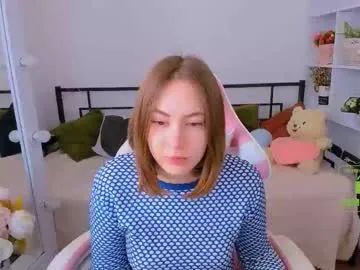 elma_lily from Chaturbate