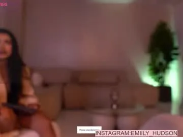 emily_huddson_ from Chaturbate