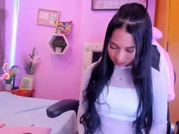 Admire Emma_anturin, she wants to masturbate for you emma_anturin from Chaturbate