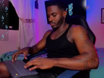 ethan_travis0 from Chaturbate