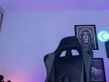 evasavage from Chaturbate