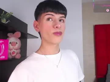 ezra_storm from Chaturbate