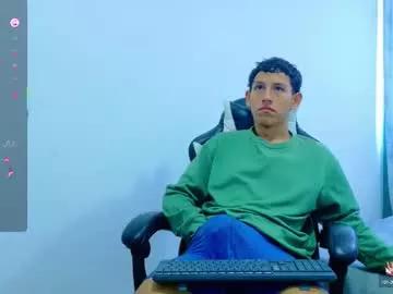 Masturbate to dirty camwhore Felipehot_gonzales felipehot_gonzales from Chaturbate
