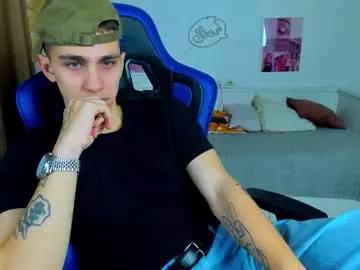 Hot Frank_mooree wants you to fuck his body now frank_mooree from Chaturbate