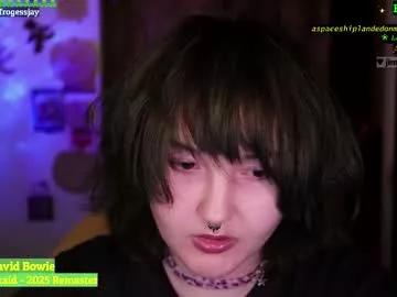 Discover hot stripper Frogessjay frogessjay from Chaturbate