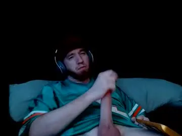 genitalwars from Chaturbate