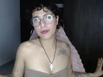 giny_bean from Chaturbate