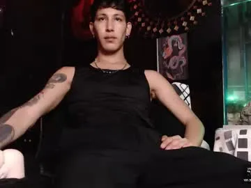 godly_huan from Chaturbate